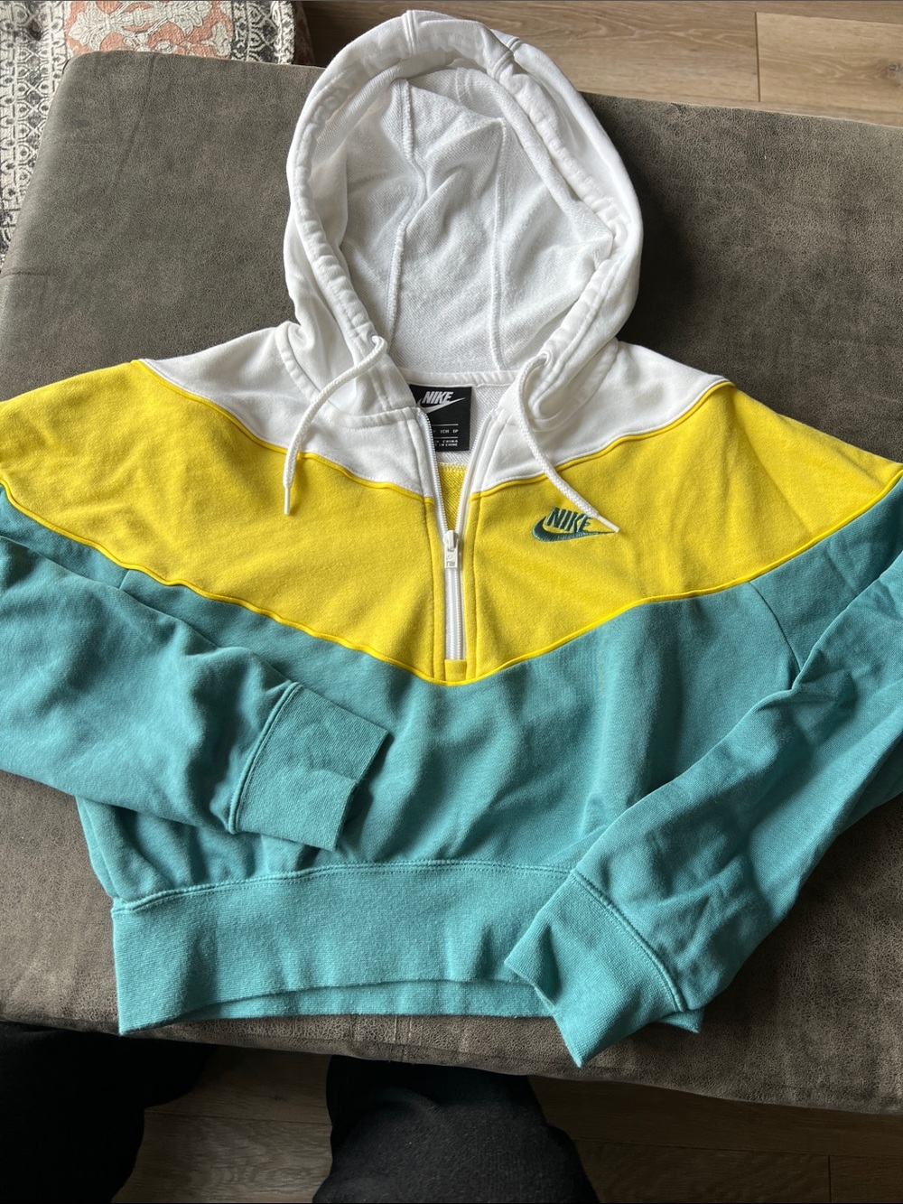 NEW! WMNS. Nike Colorblock crop Half-Zip Hoodie in White, Yellow & Teal. XS